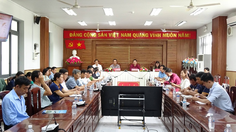 Toàn cảnh hội nghị tại điểm cầu xã Phú Tâm (Nguồn: xaphutam.cantho.vn)