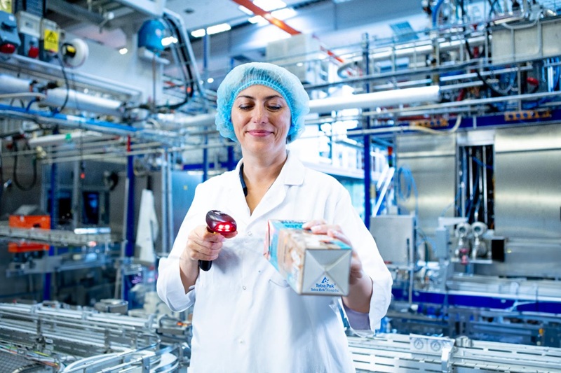 Hệ thống A&D kết hợp với bao bì tiệt trùng Tetra Pak đảm bảo chất lượng toàn diện trên sản phẩm đầu ra.